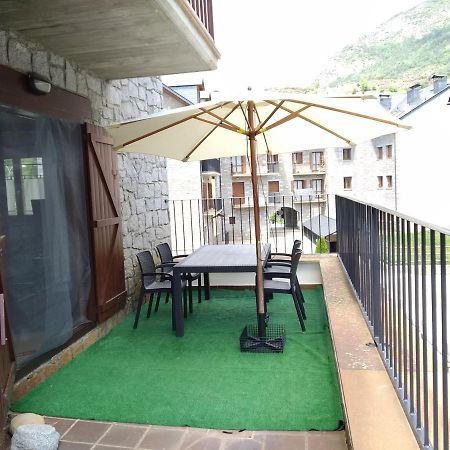 Апартаменты Vivienda Benasque Ibonet Экстерьер фото